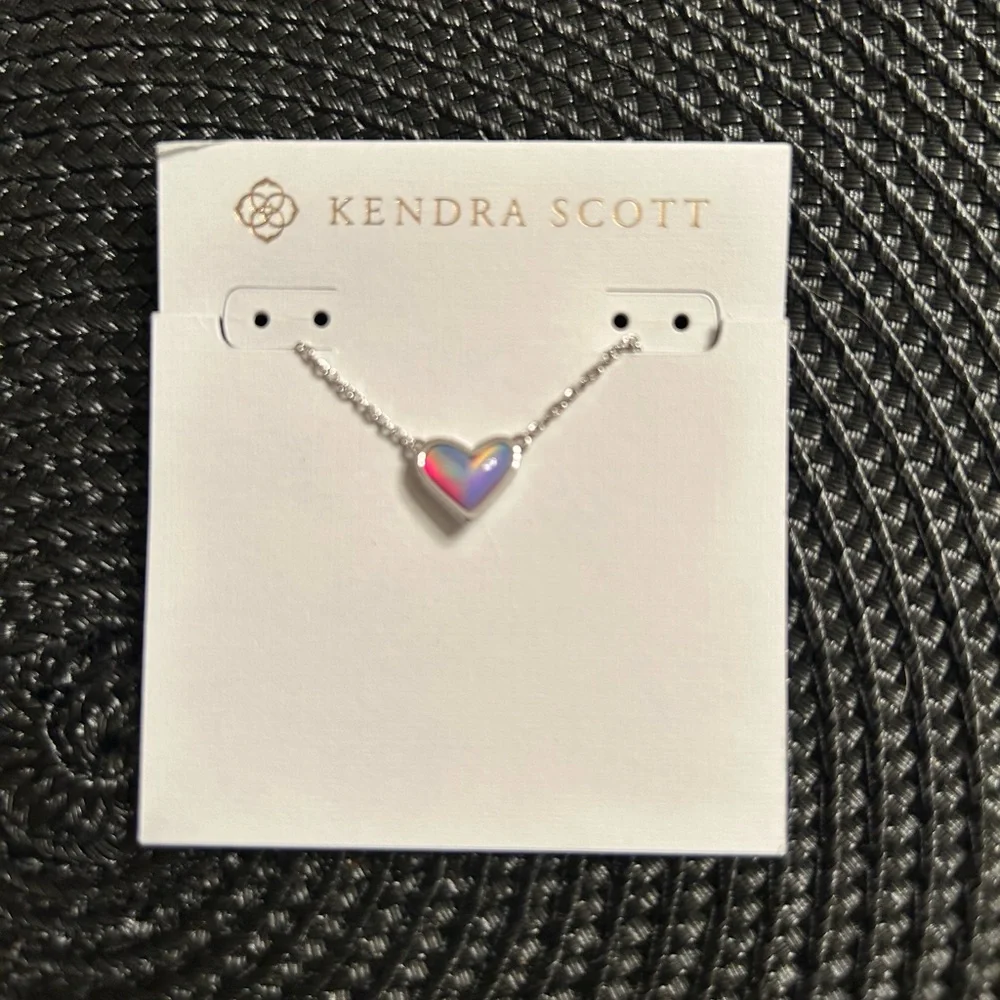 Kendra Scott Iridescent Heart Necklace - Picture 2 of 4